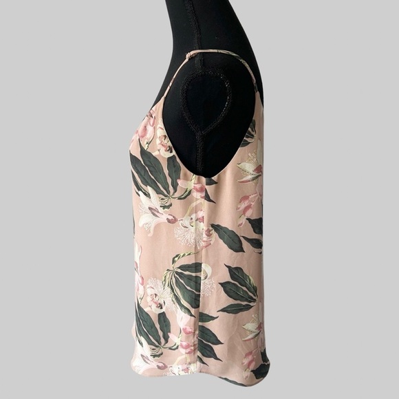 Aritzia Babaton Everly Floral Camisole In  Roebuck Salmao - Picture 5 of 16